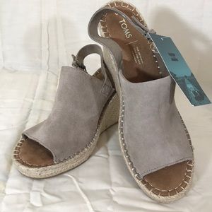Toms wedge sandals